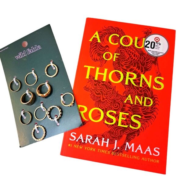 Wild Fable Bundle - Set of 10 Rings and a book "A coup of Thorns and Roses NWT - Picture 1 of 10
